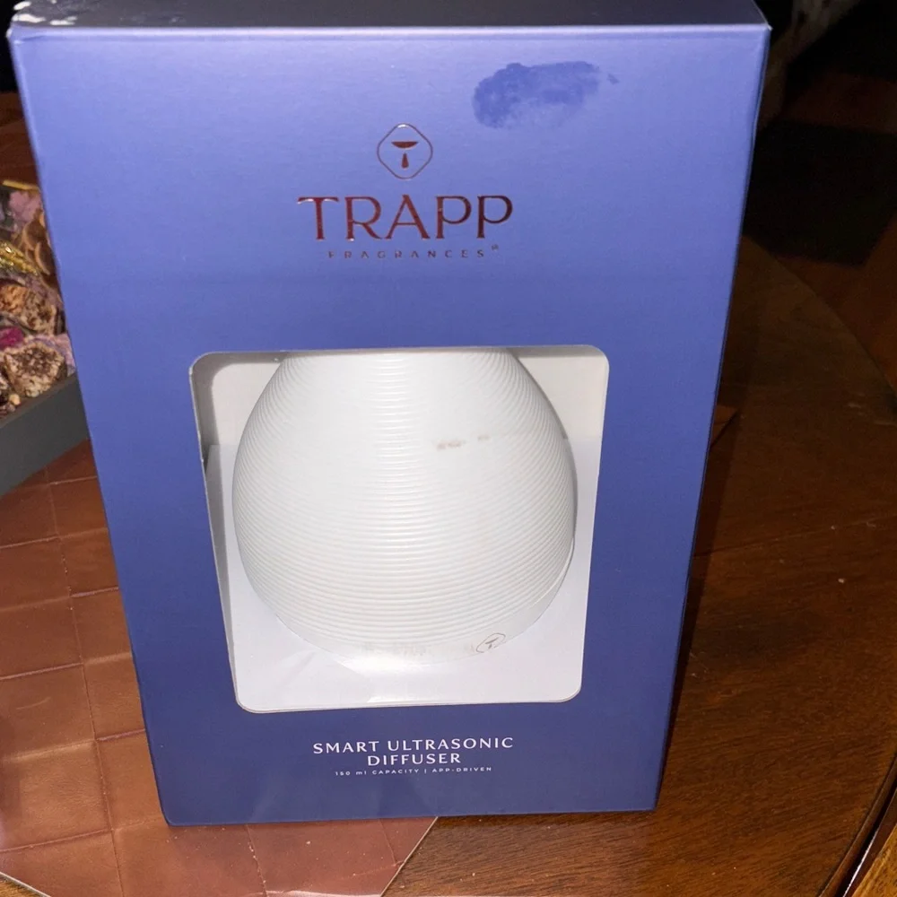 Trap White Smart Ultrasonic Diffuser NIB 150 ML Capacity / App Driven